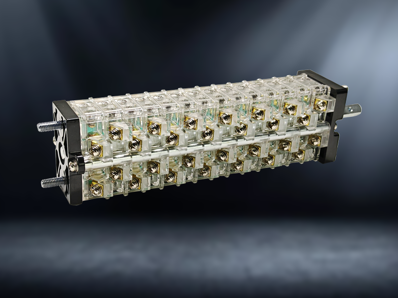 The hierarchical control strategy for the authority of high-voltage auxiliary switches in the five-prevention interlock logic